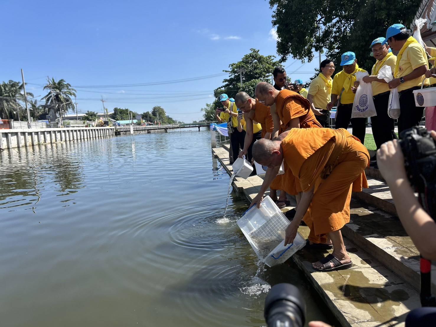 พช.ร่วมกิจกรรม “รวมพลังสร้างสัปปายะสู่วัดด้วยวิถี 5 ส” (Big Cleaning Day)