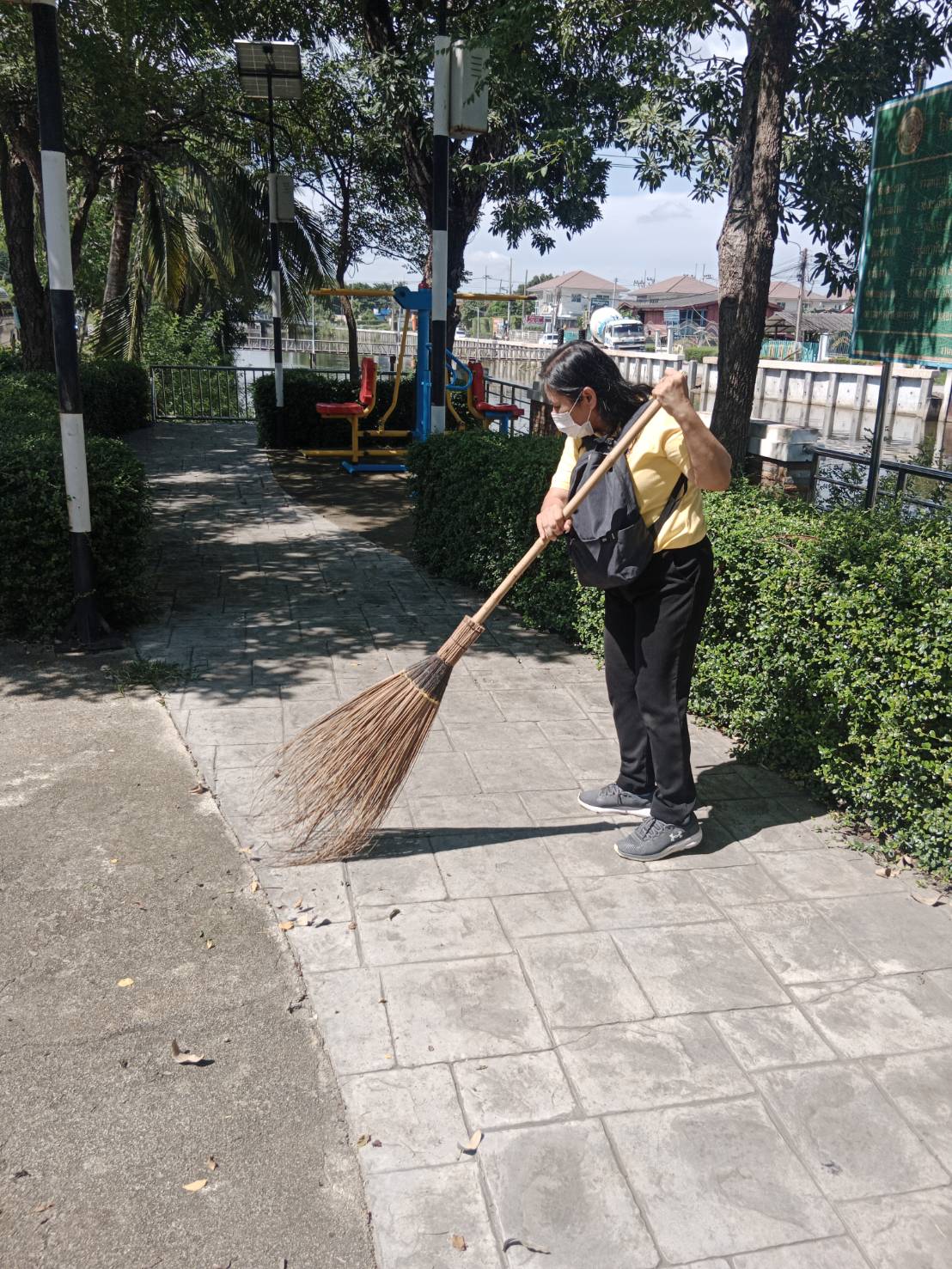 พช.ร่วมกิจกรรม “รวมพลังสร้างสัปปายะสู่วัดด้วยวิถี 5 ส” (Big Cleaning Day)