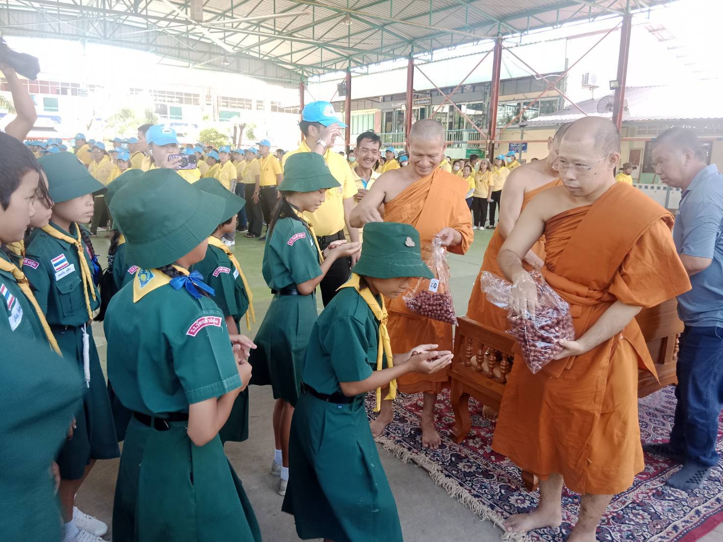 พช.ร่วมกิจกรรม “รวมพลังสร้างสัปปายะสู่วัดด้วยวิถี 5 ส” (Big Cleaning Day)