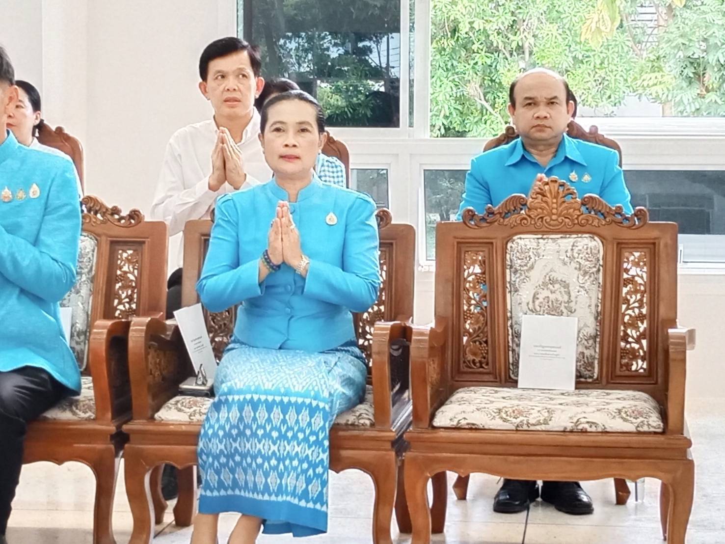 พช. ร่วมพิธีเจริญพระพุทธมนต์ เจริญจิตตภาวนา ถวายเป็นพระราชกุศล แด่สมเด็จพระนางเจ้าสิริกิติ์ พระบรมราชินีนาถ พระบรมราชชนนีพันปีหลวง