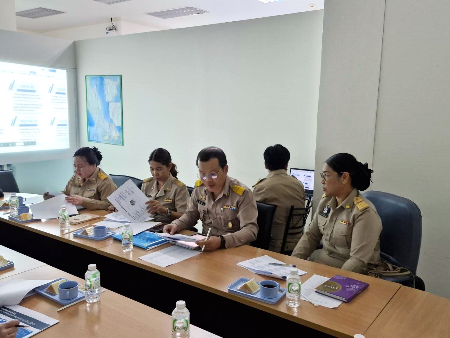 ประชุมหารือ บทบาทกรมการพัฒนาชุมชนในการสนับสนุนการดำเนินงานมูลนิธิสานใจไทย สู่ใจใต้