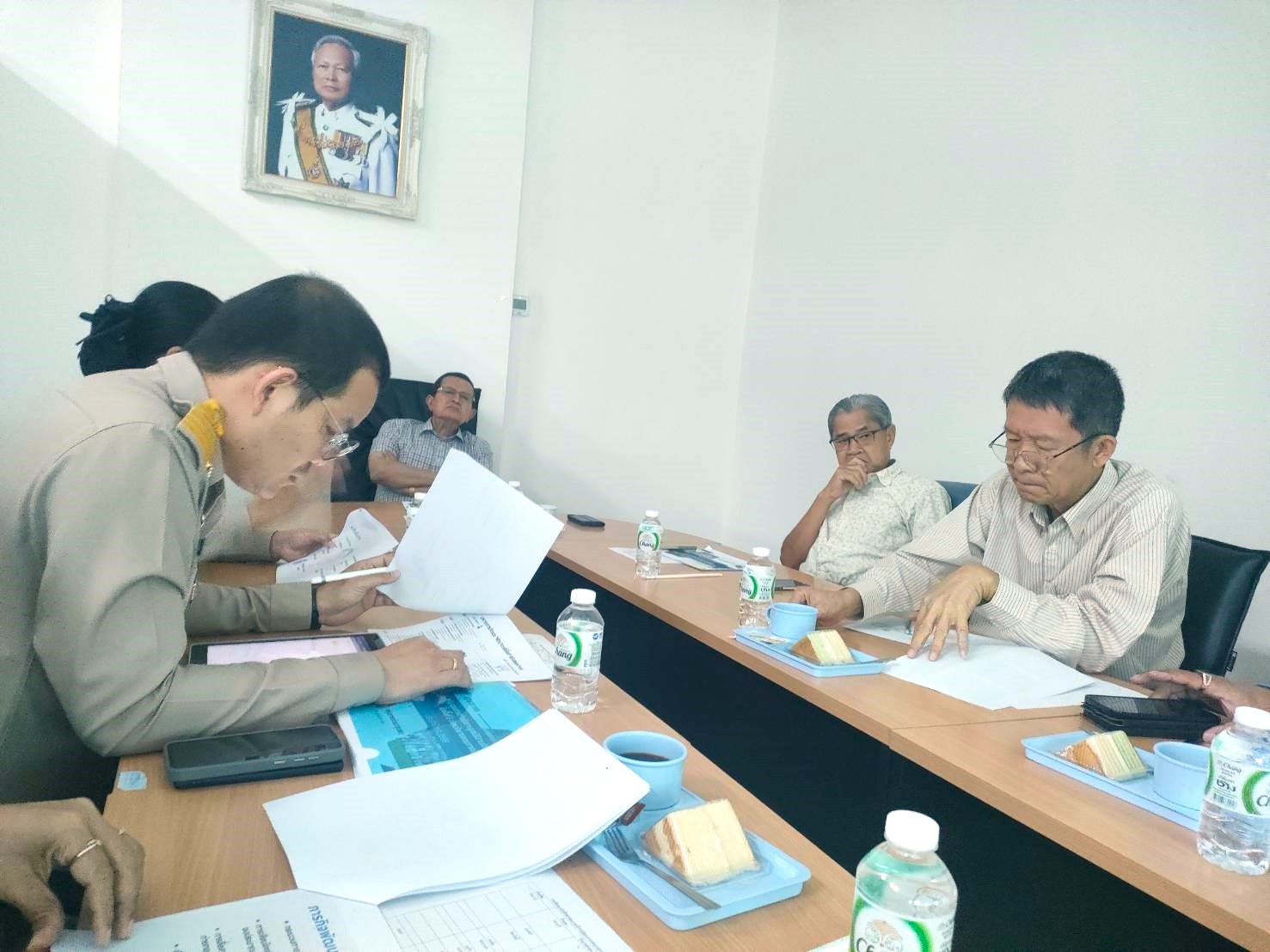 ประชุมหารือ บทบาทกรมการพัฒนาชุมชนในการสนับสนุนการดำเนินงานมูลนิธิสานใจไทย สู่ใจใต้