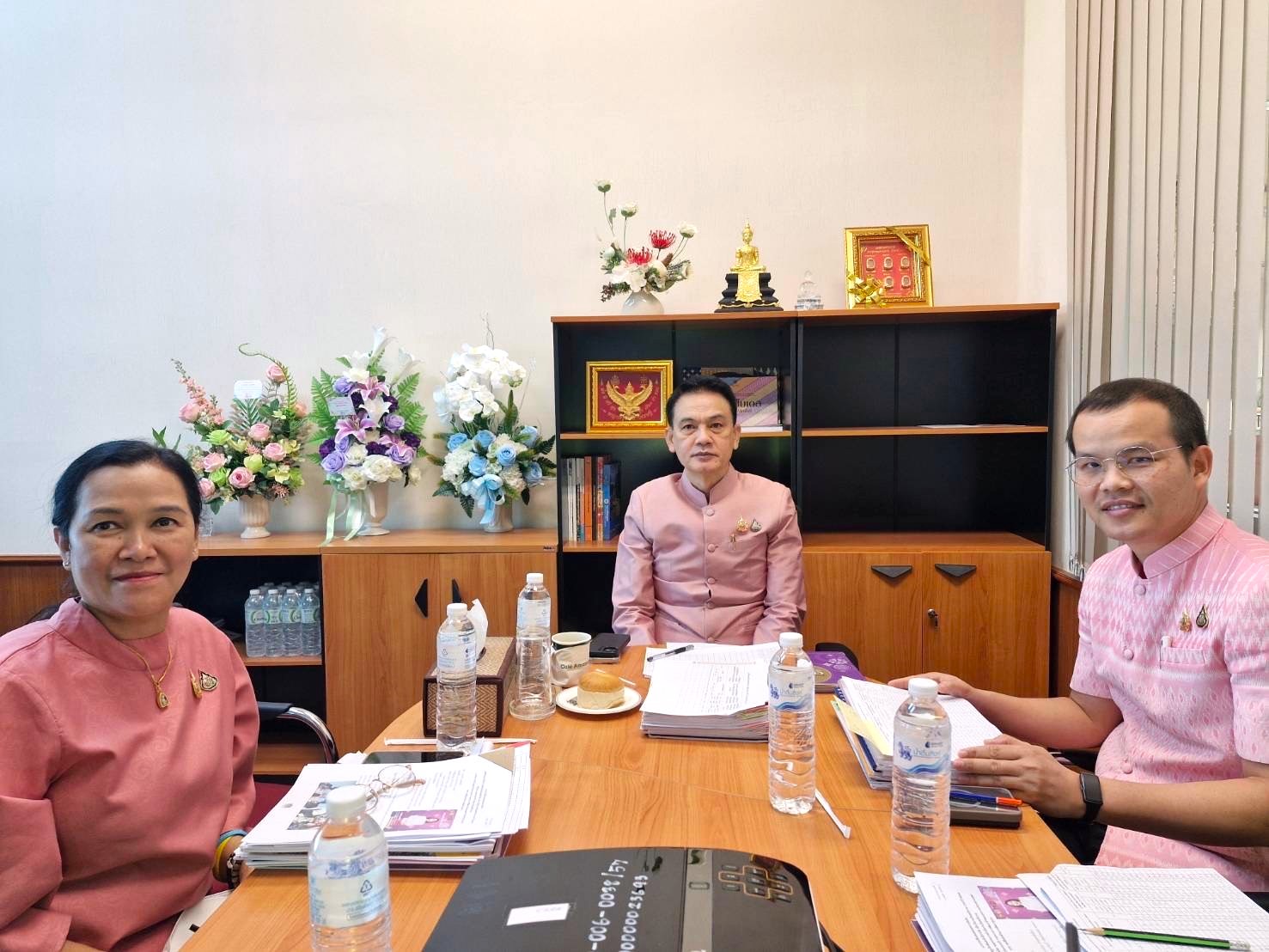 คัดเลือกสตรีดีเด่นด้านการพัฒนาชุมชนประจำปี 2567