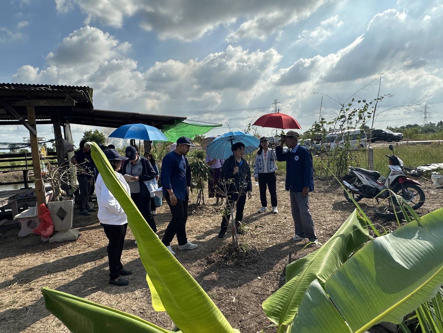 🌾 พช. ลงพื้นที่ตรวจสอบผลสัมฤทธิ์และประสิทธิภาพการดำเนินงานโครงการพัฒนาหมู่บ้านเศรษฐกิจพอเพียง 🌾