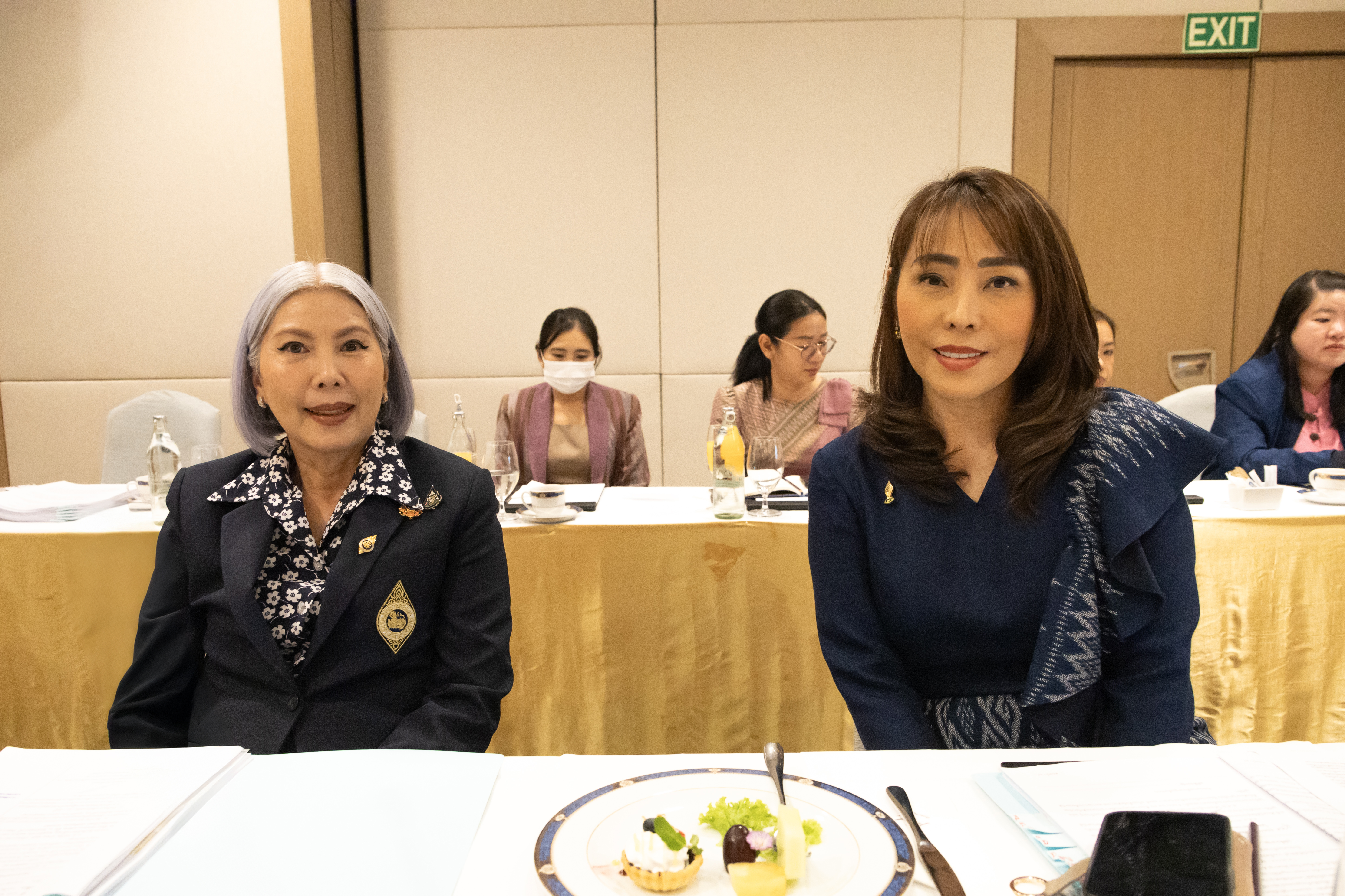 ประชุมคณะกรรมการดำเนินงานมูลนิธิร่วมจิตต์น้อมเกล้าฯ เพื่อเยาวชน ในพระบรมราชินูปถัมภ์