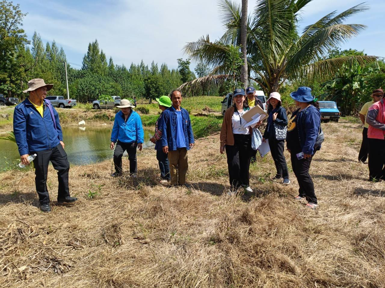 🌳พช. ลงพื้นที่เพื่อตรวจสอบผลสัมฤทธิ์และประสิทธิภาพการดำเนินงานโครงการพัฒนาหมู่บ้านเศรษฐกิจพอเพียง ณ ศูนย์เรียนรู้ทฤษฎีใหม่รูปแบบ “โคก หนอง นา”จังหวัดลพบุรี