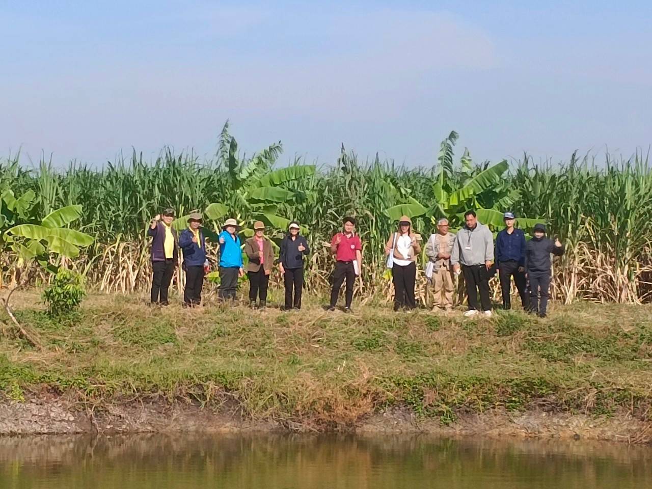 🌳พช. ลงพื้นที่เพื่อตรวจสอบผลสัมฤทธิ์และประสิทธิภาพการดำเนินงานโครงการพัฒนาหมู่บ้านเศรษฐกิจพอเพียง ณ ศูนย์เรียนรู้ทฤษฎีใหม่รูปแบบ “โคก หนอง นา”จังหวัดลพบุรี