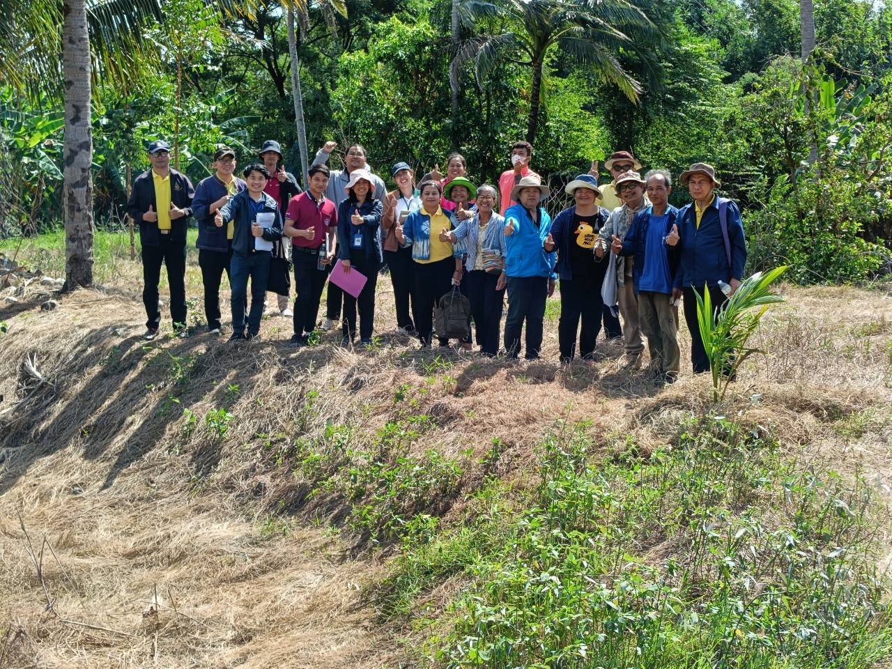 🌳พช. ลงพื้นที่เพื่อตรวจสอบผลสัมฤทธิ์และประสิทธิภาพการดำเนินงานโครงการพัฒนาหมู่บ้านเศรษฐกิจพอเพียง ณ ศูนย์เรียนรู้ทฤษฎีใหม่รูปแบบ “โคก หนอง นา”จังหวัดลพบุรี