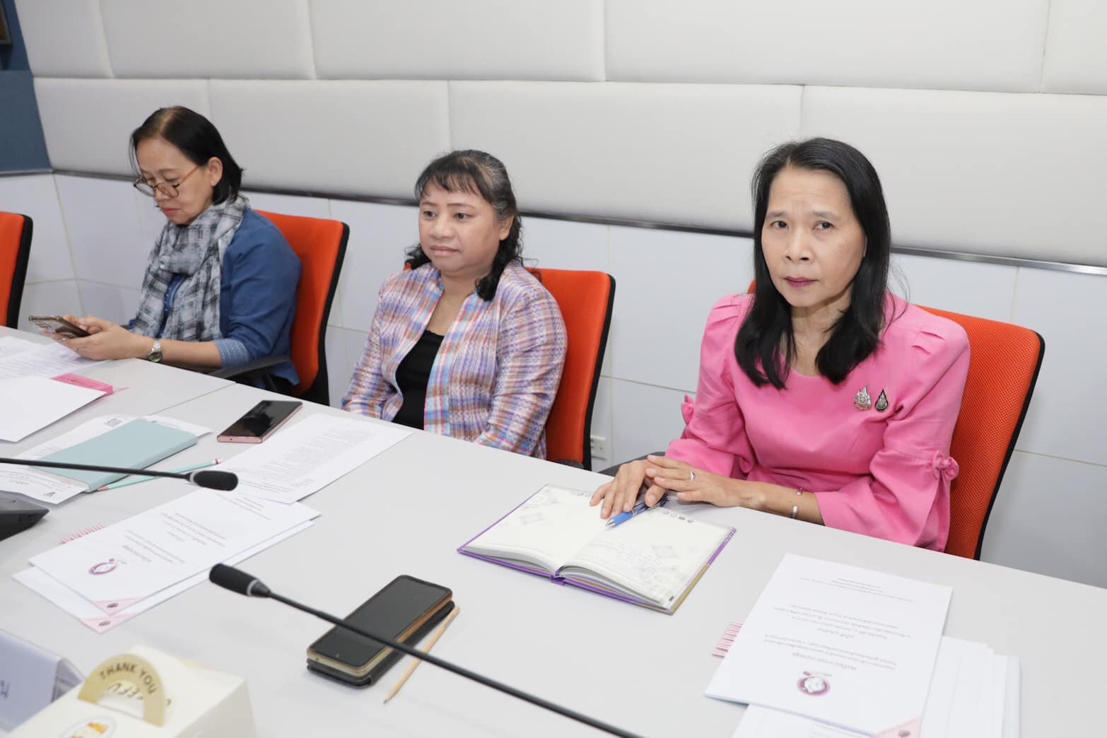 พช. ประชุม คณะกรรมการดำเนินงานทอดผ้าป่าสมทบกองทุนพัฒนาเด็กชนบทในพระราชูปถัมภ์