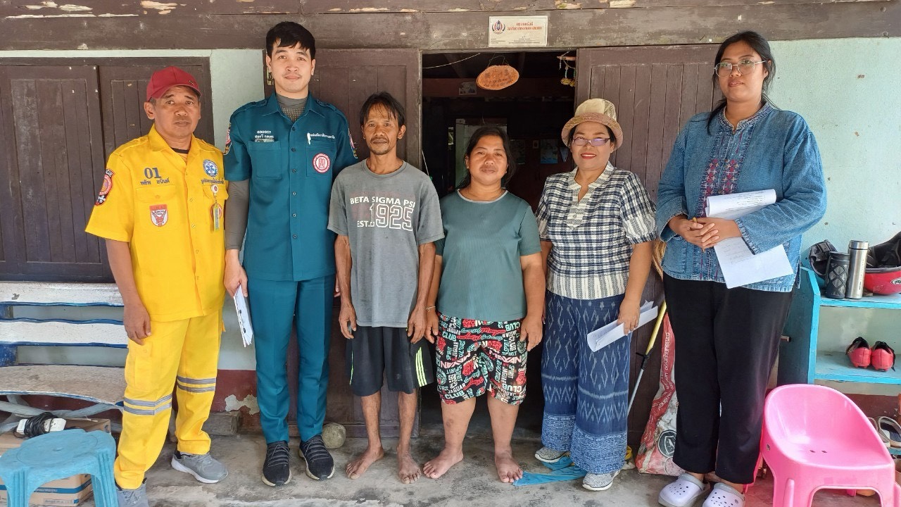 กรมการพัฒนาชุมชน ร่วมกับ มูลนิธิป่อเต็กตึ้ง ลงพื้นที่จัดเก็บข้อมูลครัวเรือนยากจนเป้าหมายสนับสนุนวัสดุอุปกรณ์ประกอบอาชีพ จังหวัดนครศรีธรรมราช