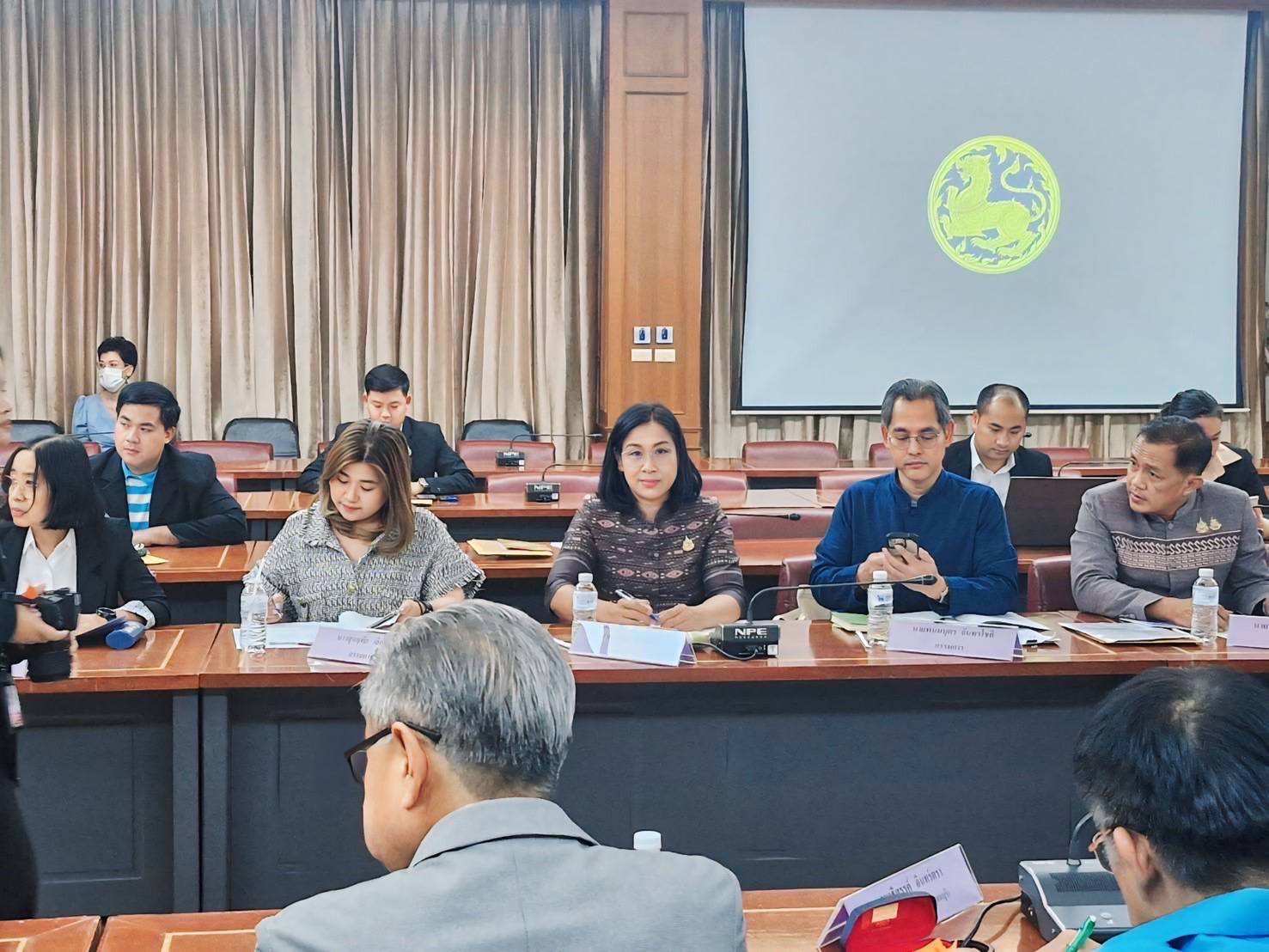กรมการพัฒนาชุมชน ร่วมการประชุมวิสามัญคณะกรรมการบริหารมูลนิธิสวนสมเด็จพระศรีนครินทร์ฯ ครั้งที่ 1/2568