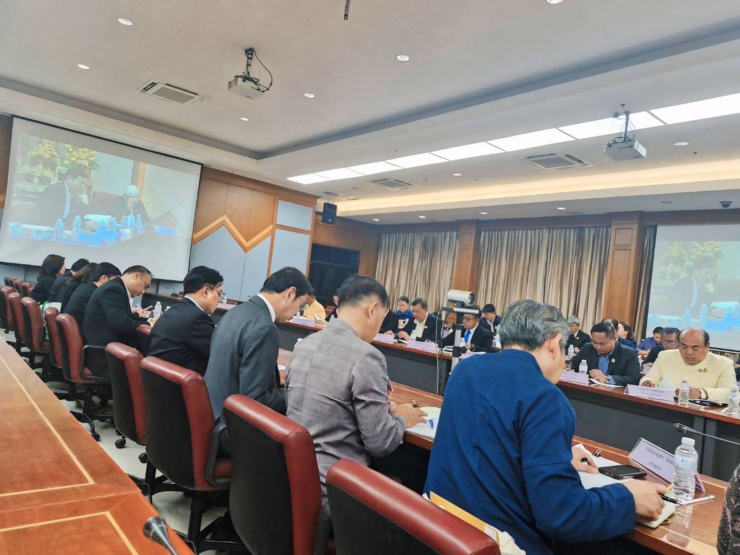 กรมการพัฒนาชุมชน ร่วมการประชุมวิสามัญคณะกรรมการบริหารมูลนิธิสวนสมเด็จพระศรีนครินทร์ฯ ครั้งที่ 1/2568
