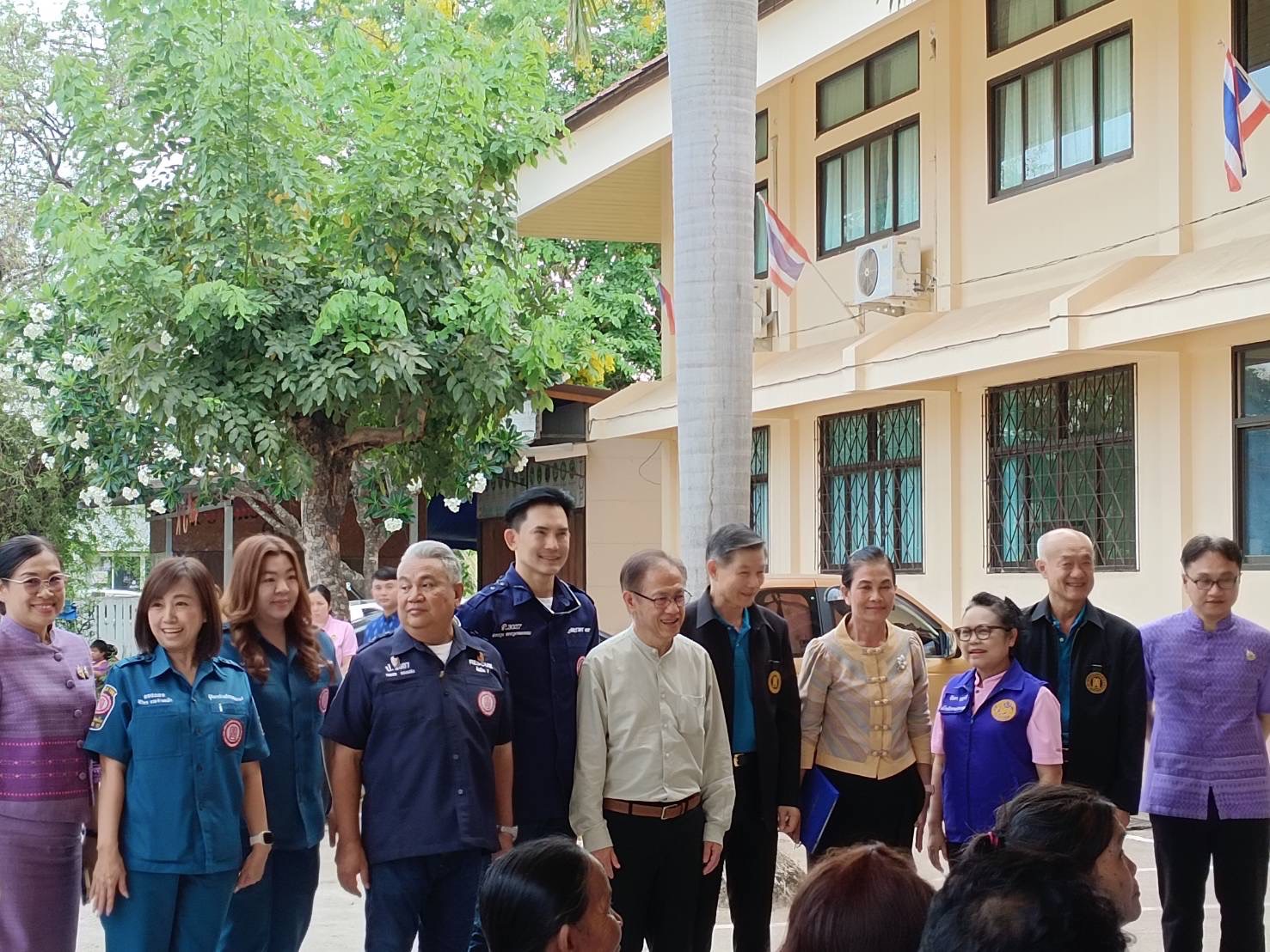 กรมการพัฒนาชุมชน ร่วมกับ มูลนิธิป่อเต็กตึ๊ง สร้างความมั่นคงด้านอาชีพเพื่อแก้ปัญหาความยากจน ระยะที่ 3 ภาคตะวันออกเฉียงเหนือ พื้นที่จังหวัดยโสธร
