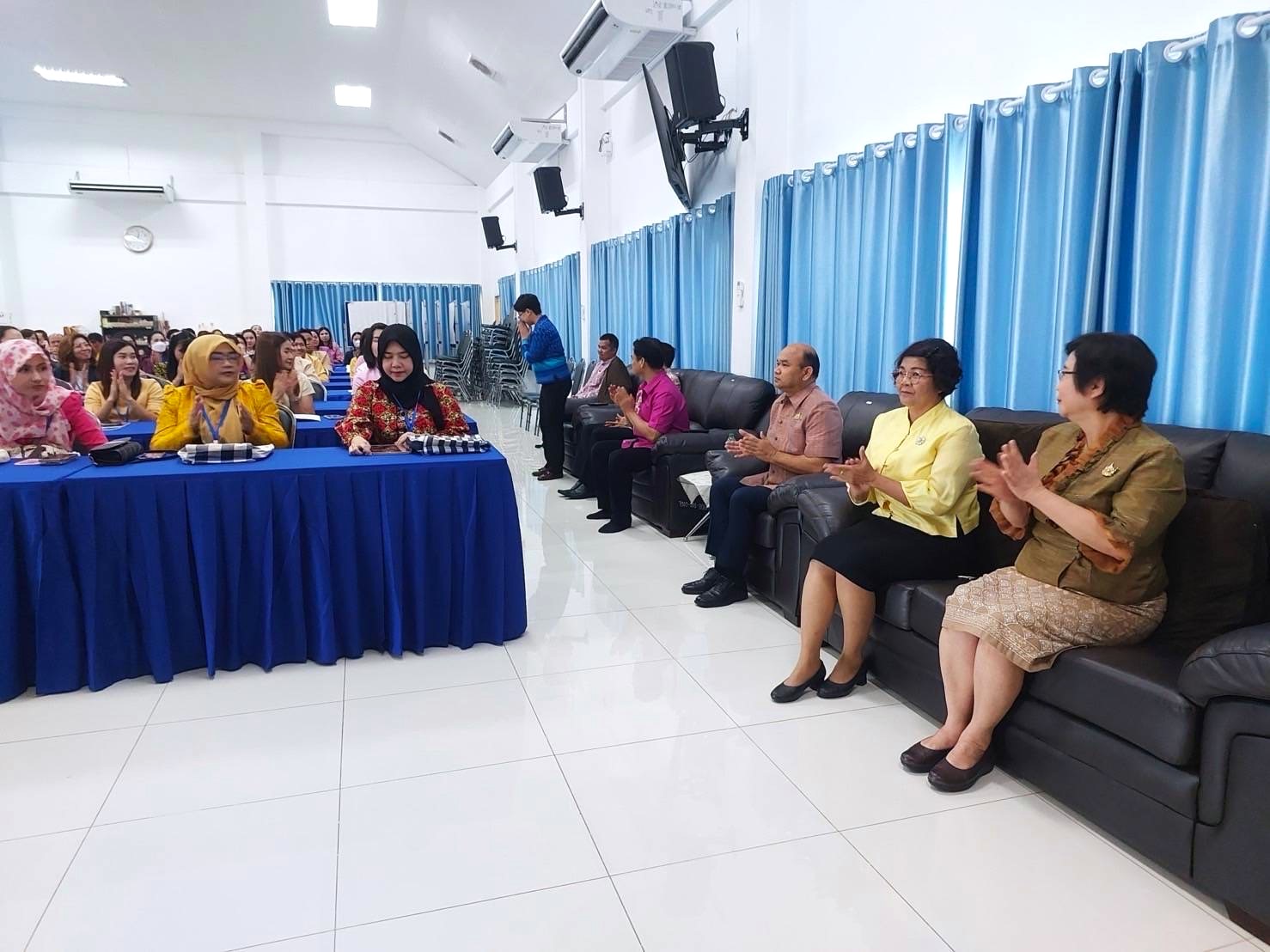 “สำนักเสริมสร้างความเข้มแข็งชุมชน เข้าร่วมพิธีเปิดโครงการฝึกอบรมบุคลากรกรมการพัฒนาชุมชนหลักสูตรเสริมสมรรถนะนักวิชาการพัฒนาชุมชนชำนาญการพิเศษ รุ่นที่ 1”