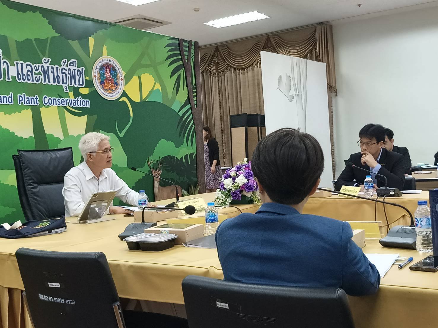 กรมการพัฒนาชุมชน ร่วมประชุมการพัฒนาคุณภาพชีวิตและสาธารณูปโภค ภายในพื้นที่โครงการอนุรักษ์ และดูแลรักษาทรัพยากรธรรมชาติ ณ กรมอุทยานแห่งชาติ สัตว์ป่า และพันธุ์พืช