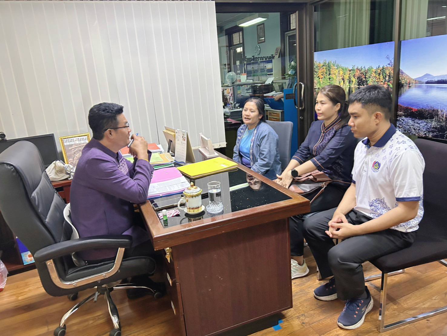 📢⭐ สำนักเสริมสร้างความเข้มแข็งชุมชน ลงพื้นที่สนับสนุนการพัฒนาศูนย์เรียนรู้การพัฒนาคุณภาพชีวิตตามหลักทฤษฎีใหม่ ประยุกต์สู่ “โคก หนอง นา”