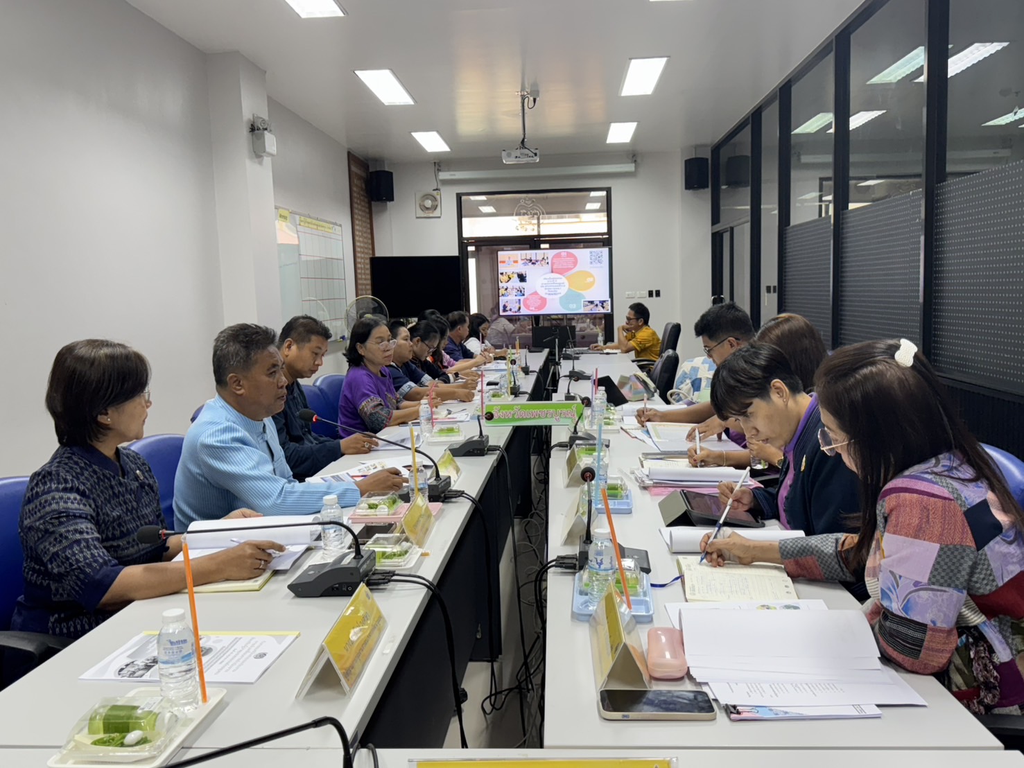 สำนักเสริมสร้าวงความเข้มแข็งชุมชน ลงพื้นที่สนับสนุนและติดตามการขับเคลื่อนการดำเนินงานผู้นำชุมชนและองค์กรชุมชน ในพื้นที่จังหวัดเพชรบูรณ์